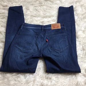 Levi jeans